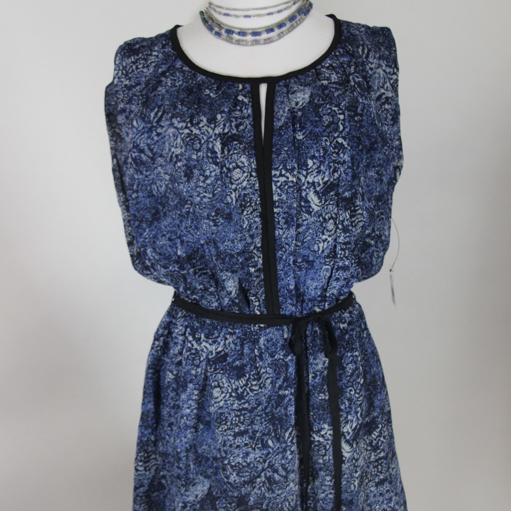 FYLO NWT Navy, Royal Blue Abstract Print Dress